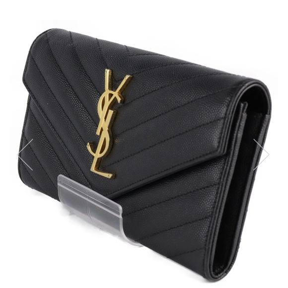 SOLD 🛑 - Picture 2 of 15